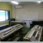 レッスン生の楽しい演奏や歌声が響きます。