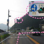 国道18号線を「坂城」の信号で曲がります。