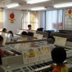 いつも楽しいレッスンが行われています。